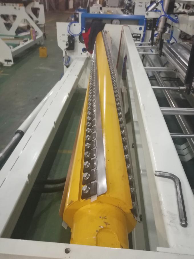 Bedienungsfreundliches Seidenpapier-Fertigungsstraße-Seidenpapier, das Maschinenküchentoilettenpapierhandtuch rewinder Maschine herstellt