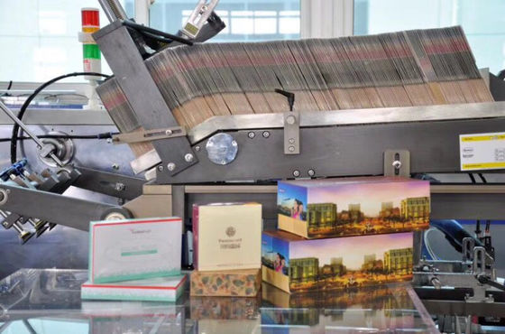Kartonierungsmaschine des vollen automatischen Abschminktuch-Papiers v-Falte mit großem Preis für Verpackung Abschminktuch des Würfelkastens