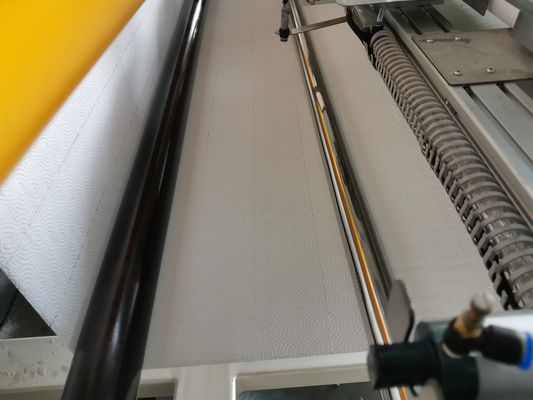 Schnitte 1300mm riesiges Rollen150/Min Paper Slitting Machine