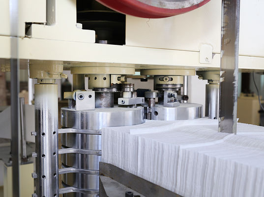 PrägungsSeidenpapier-Serviette der laminierungs-330mm, die Maschine herstellt